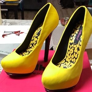 Yellow platform heels